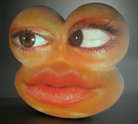 Woo, 2003. Fiberglass Sculpture and DVD Projection, 33 x 35 x 16 inches. MP 356
