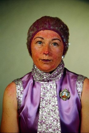 Untitled, 2000. Color photograph, image: 30 x 20 inches (76.2 x 50.8 cm); frame: 40 x 30 x 1 1/2 inches (101.6 x 76.2 x 3.8 cm). Edition of 6. MP 351