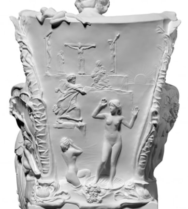 Laric worked with digital sculptor Benjamin Selwy to sculpt the scan, refining it in order to print all 25 pieces and finally assemble his sculpture. This version is available for free download on the artist's website. 