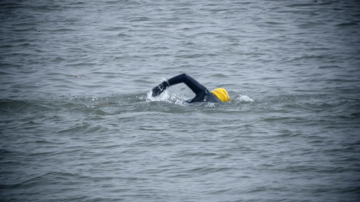 He Xiangyu The Swim, 2017 (Still)