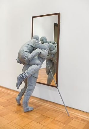 Juan Muñoz A Caballito frente al Espejo (Piggyback), 1997