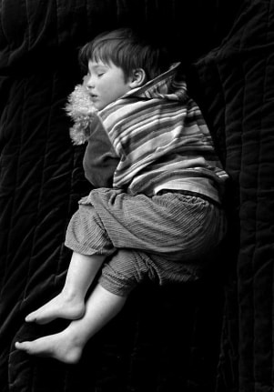 Provenance 2008 Black and White, silent