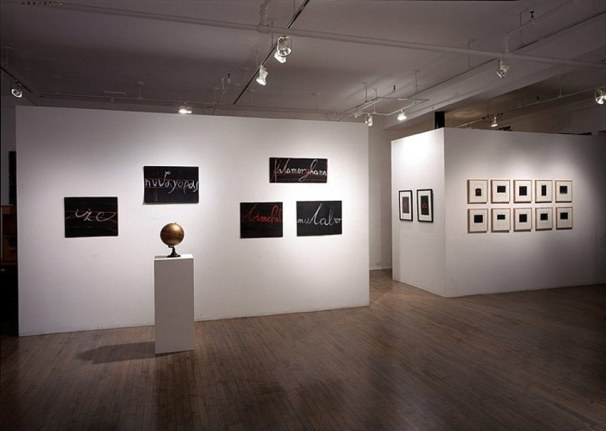 Mangelos: Les lettres et les mots &ndash; installation view 1