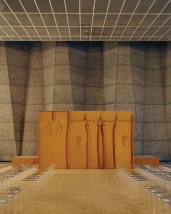 LOEWE Fall Winter 2019, Maison de l´UNESCO, Paris. 