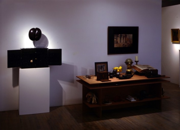 A Collector&#039;s Cabinet of Curiosities: Objects for a Wunderkammer from the 16th to the 19th Century&nbsp;&ndash; installation view 2