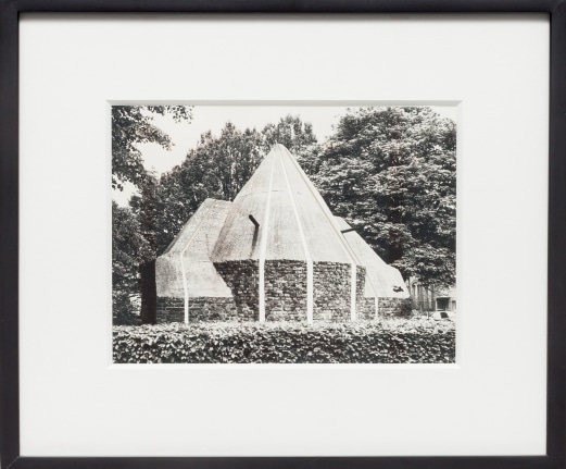 Gordon Matta-Clark, Sliced Brick Building, 1977
