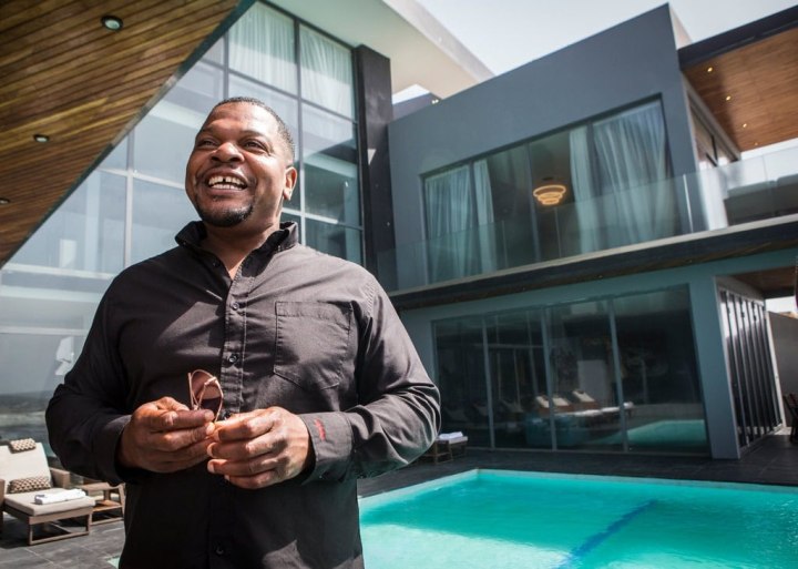 Kehinde Wiley (and His Infinity Pool) Are Ready to Spoil Artists
