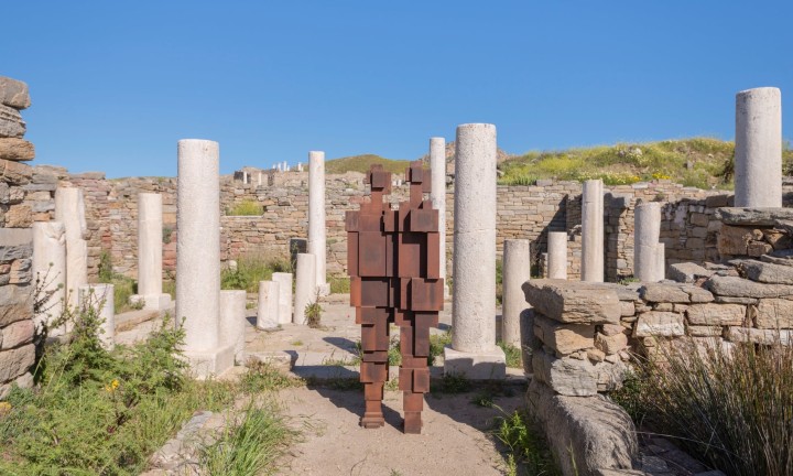 Antony Gormley is the new kid on the block in ancient Greece