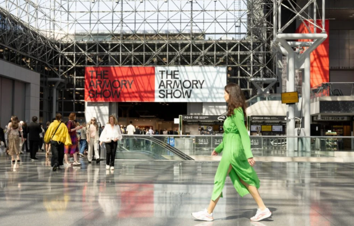 Armory Show Dealers Tout Early Sales, Urge Optimism