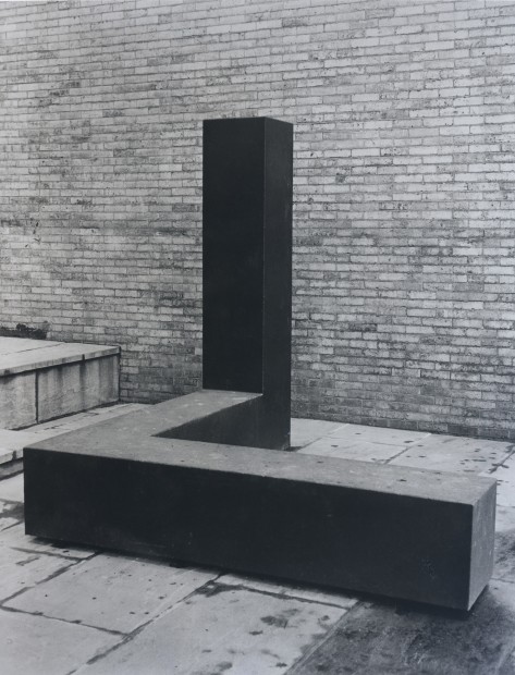 Primary Structures: Younger American and British Sculptors