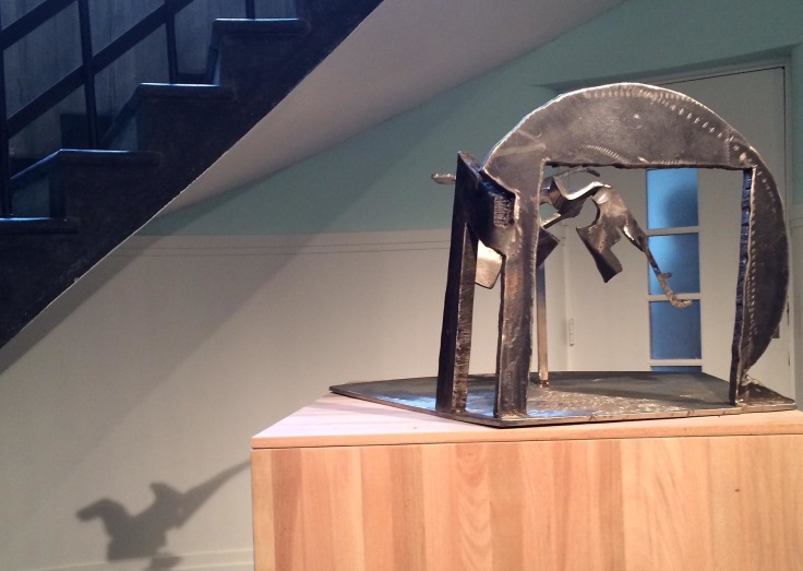 installation view of one sculpture