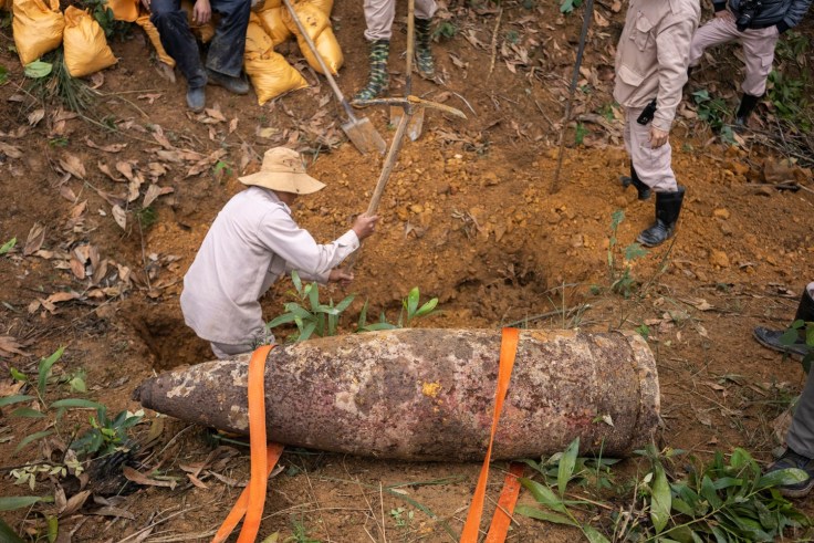 Image of TUAN ANDREW NGUYEN's Unexploded Ordnance, 16in. 50 caliber, Sông Ngân hamlet, Linh Thượng Village, Gio Linh district, Quảng Trị January 14, 2021, 2022