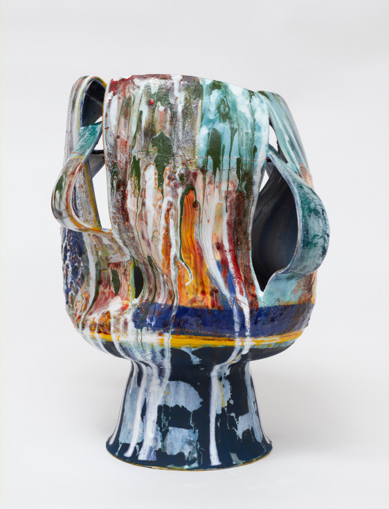Image of a Kathy Butterly ceramic piece.