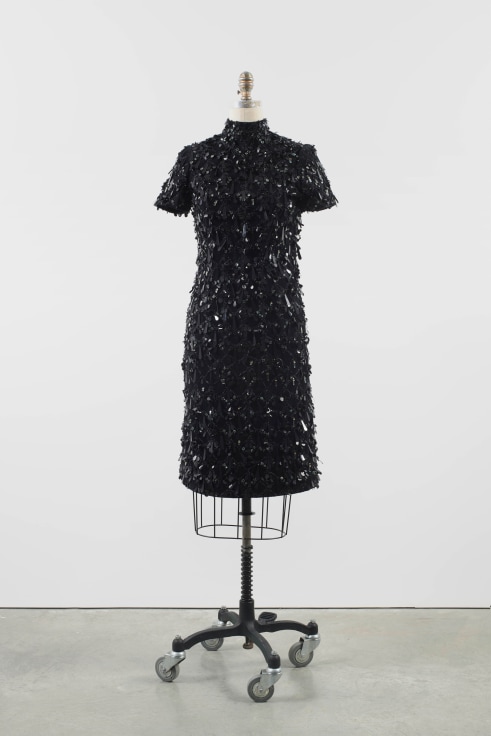 Image of TERESA MARGOLLES's El Brillo: One execution can change an instant (Una ejecución puede cambiar un instante), 2020