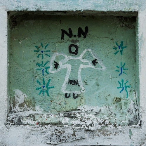 Juan Manuel Echavarría Réquiem NN, 2006-2013. Lenticular print. 20h x 20w in.