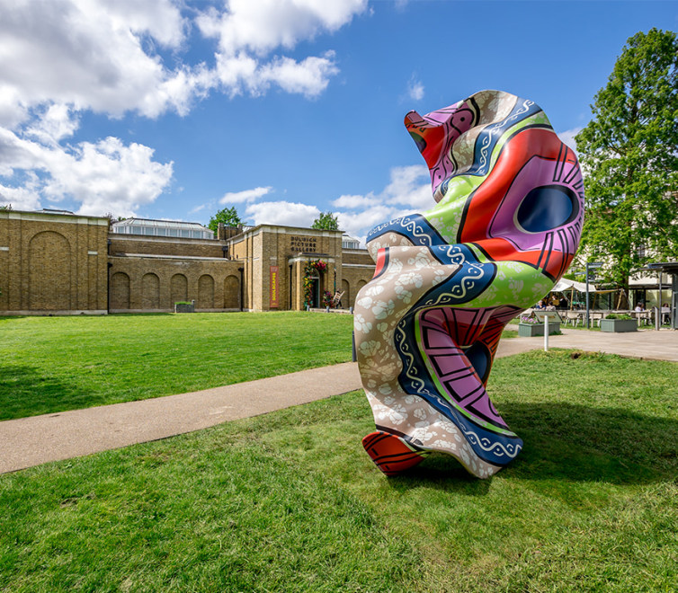 Image of Yinka Shonibare CBE's "Material (SG) IV," 2023