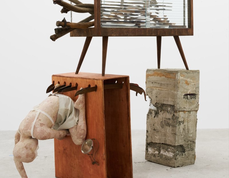 Cato Ouyang's sculpture "Heads", 2024