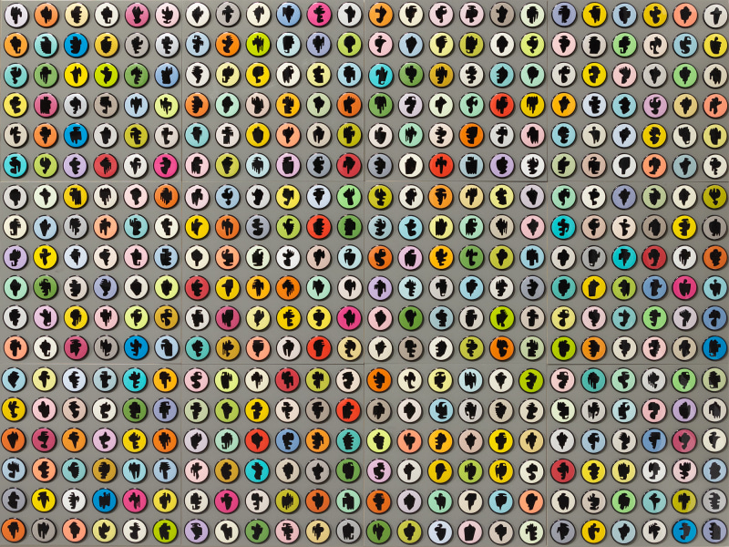 Allan McCollum, Collection of Four Hundred and Thirty-two Shapes Buttons