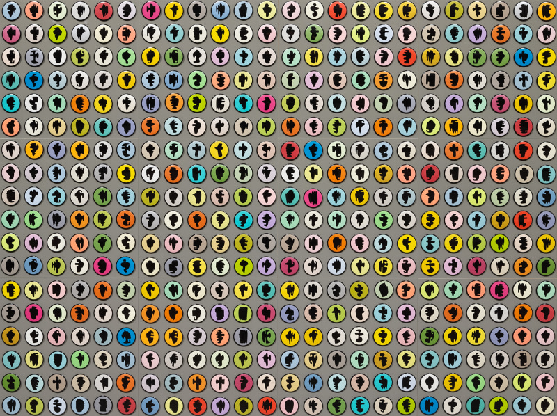 Allan McCollum, Collection of Four Hundred and Thirty-two Shapes Buttons