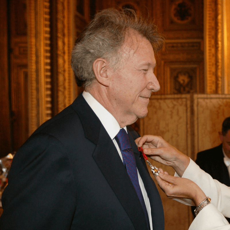 Jim Hoagland receives the medal of Knight of the Legion d&amp;#39;Honneur in a ceremony in Paris June 9, 2006.