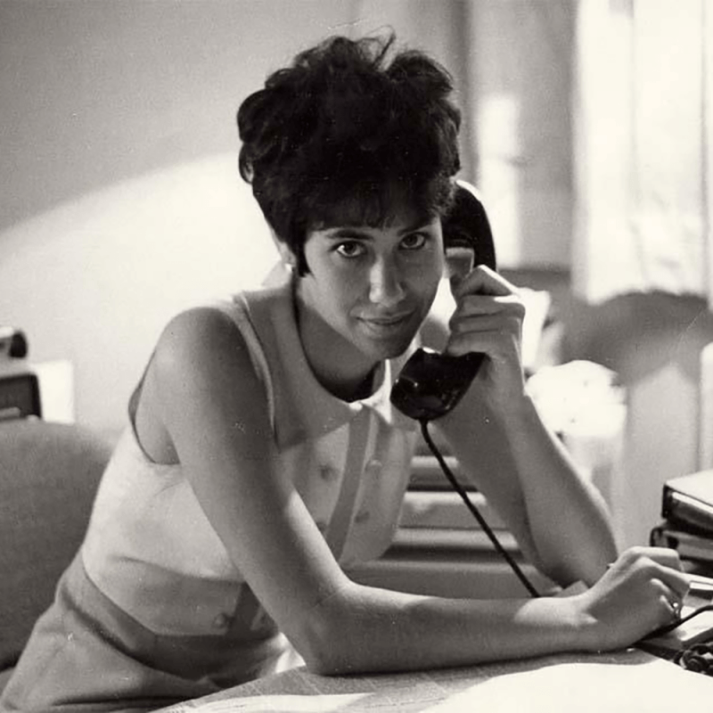 Lynn Povich working as a reporter for&amp;nbsp;Newsweek&amp;nbsp;where she would later become the first female Senior Editor in the magazine&amp;#39;s history, 1965.