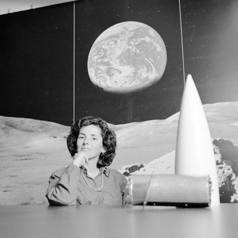 France C&amp;oacute;rdova serving as deputy group leader in the Earth and space sciences division at Los Alamos National Laboratory, January 1, 1986.