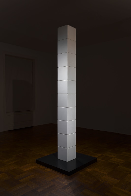 JAMES LEE BYARS, The Figure of Death and The Moon Column, New York, 2015, Installation Image 1