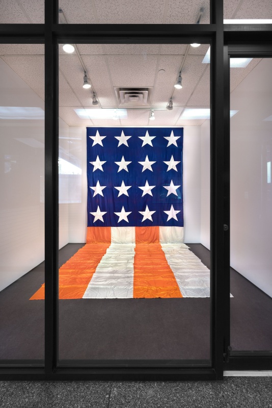 James Lee Byars, The American Flag, New York, 2017, Installation Image 2