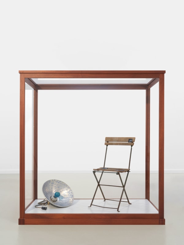 Marcel Broodthaers, &ldquo;Lampe bleu et chaise&rdquo;, ca. 1969