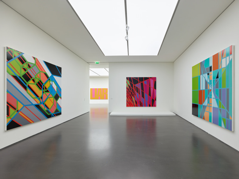 Sarah Morris: All Systems Fail. Installation view, 2024. Kunstmuseum Stuttgart.