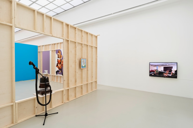 Installation view, Pieter Schoolwerth: No Body Get a Head, Kunstverein Hannover, 2021