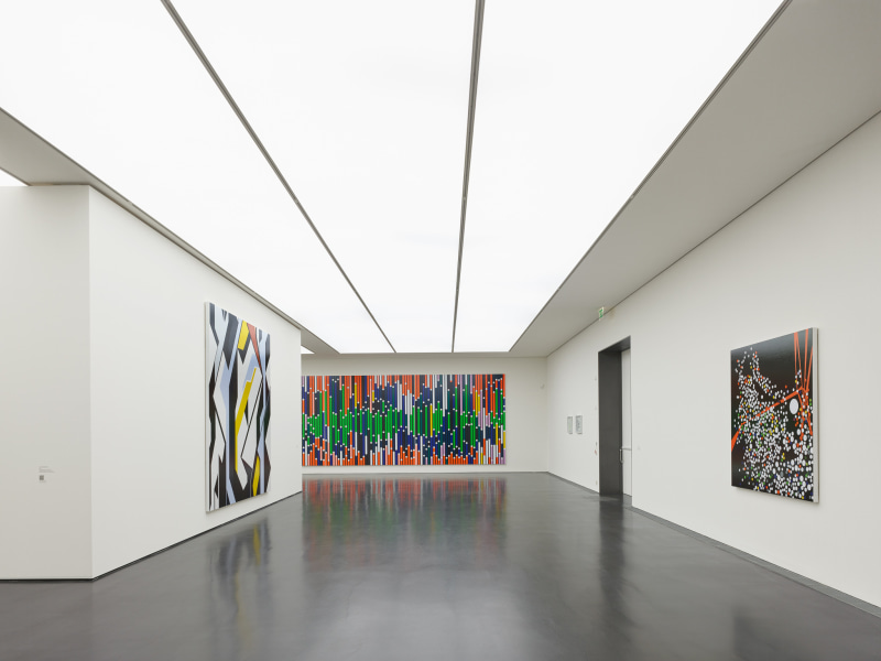 Sarah Morris: All Systems Fail. Installation view, 2024. Kunstmuseum Stuttgart.