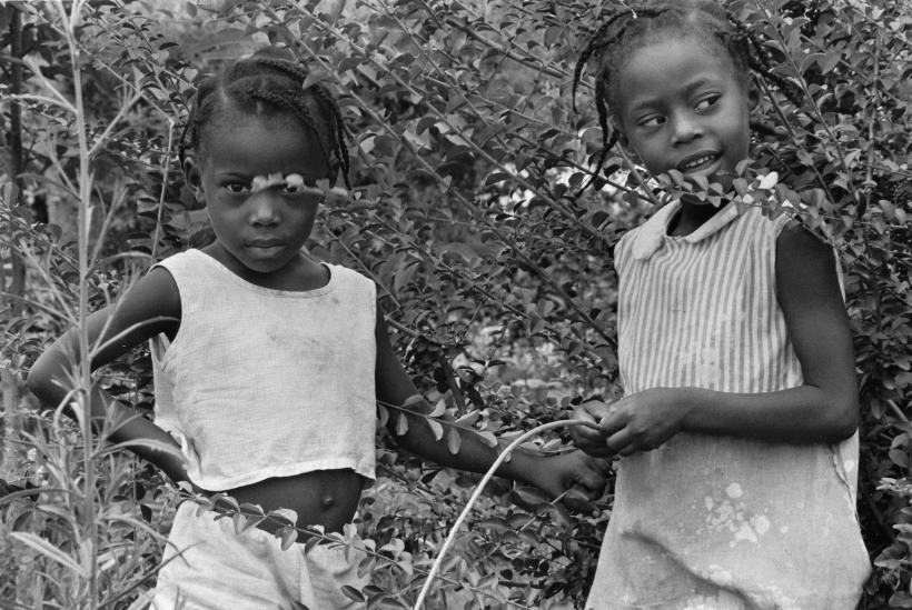 Chester Higgins -  Sisters, Macon County, Alabama, 1968  | Bruce Silverstein Gallery