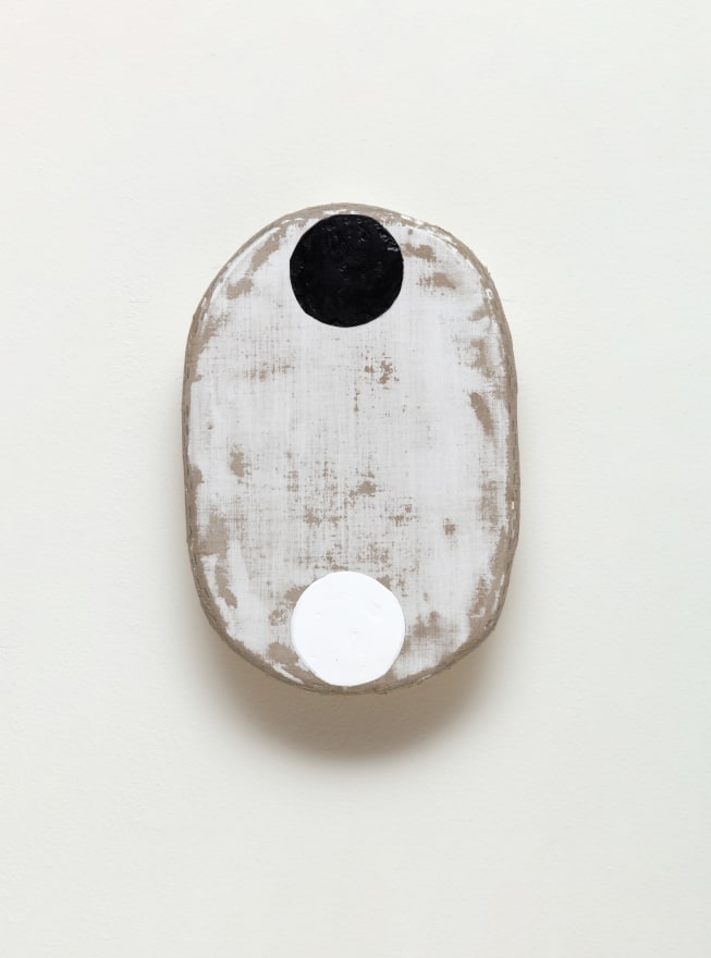 Otis Jones Oval with Black and White Circles, 2022 Acrylic on linen on wood 22 x 15 x 5 in 55.9 x 38.1 x 12.7 cm (OJO22.004)