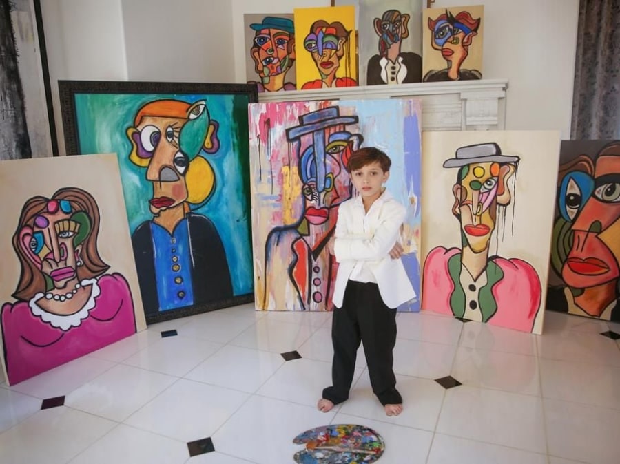 10-year-old artist sells out gallery at prestigious art fair, sells work to Sofia Vergara