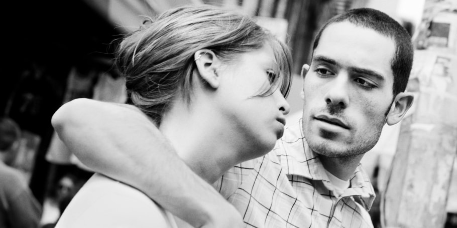 Leo Rubinfien, At Broadway and Canal