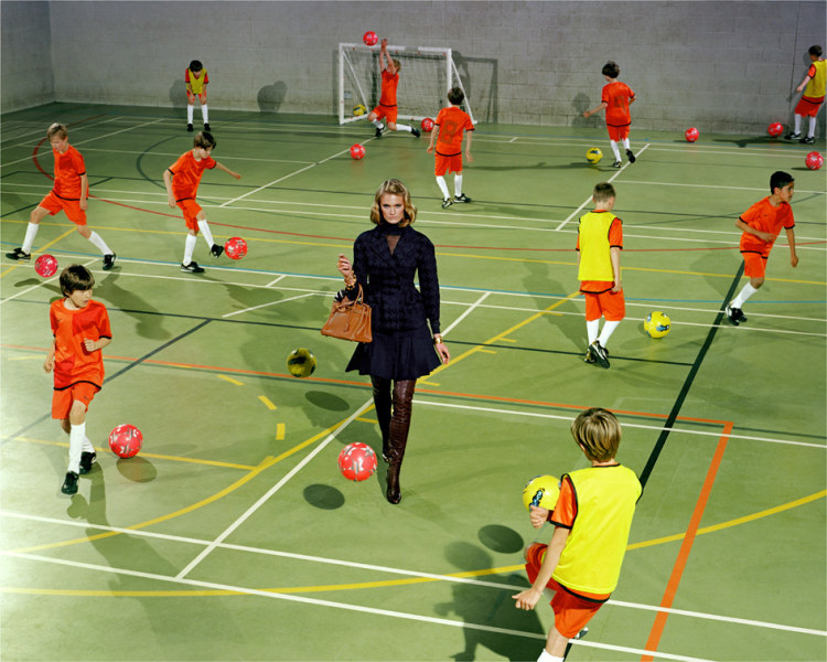 Miles Aldridge - A Perfect Mum #4