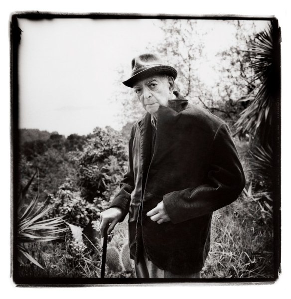 Jonathan Becker - Brassai, Eze