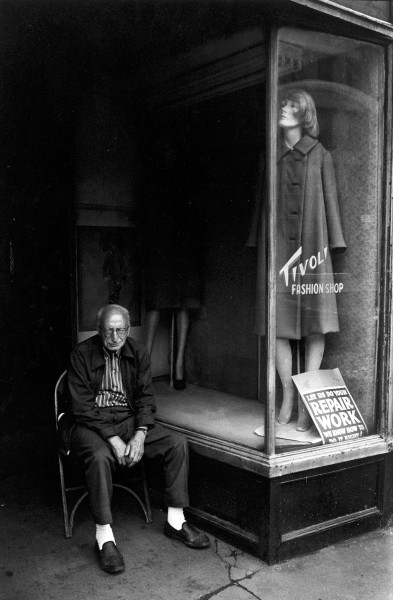 Jill Freedman, Tivoli Fashion Shop, New York City
