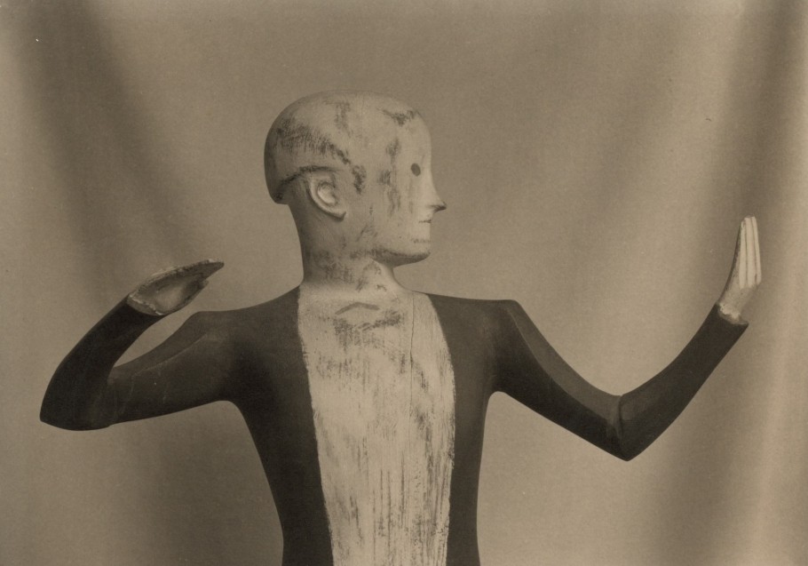 ELIE NADELMAN, PHOTOGRAPH OF A SCULPTURE, C. 1920