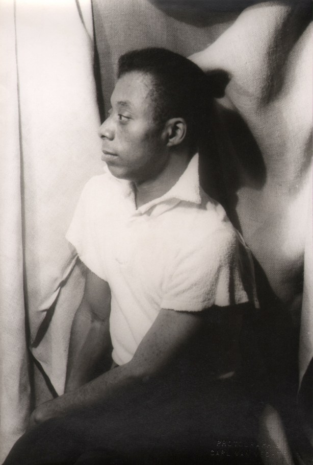 Red, Black, and Blue: 20th Century African American Portrait Photography - The Eye of Photography (L'oeil de la Photographie)