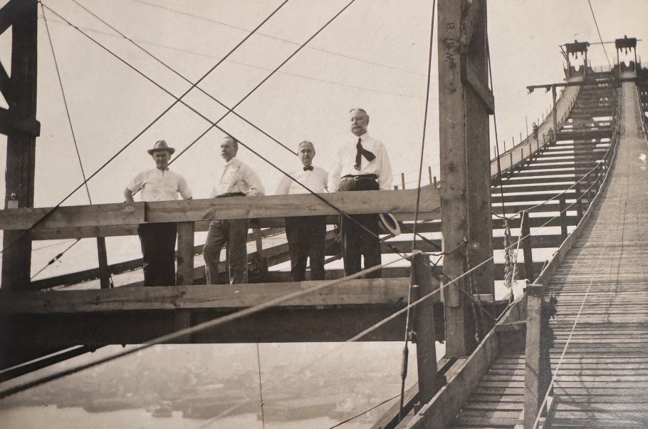 MANHATTAN BRIDGE CONSTRUCTION ENGINEERING PHOTOGRAPHS 1908-1909