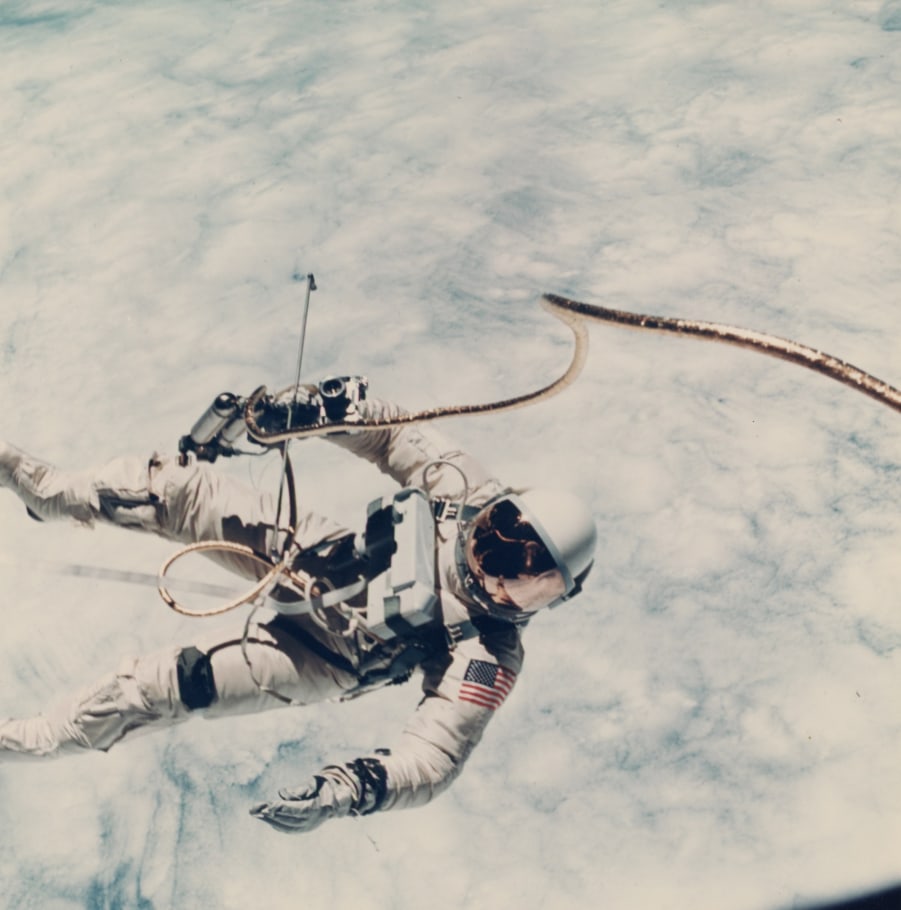 JAMES MCDIVITT (AMERICAN, 1929-2022) - THE FIRST UNITED STATES SPACE WALK – GEMINI 4