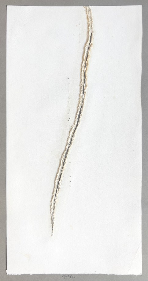 Sohan Qadri, Untitled (White with Diagonal Rip), 1982, Cut paper, 15 ½ x 7 ¾ in (39.4 x 19.7 cm), QADSO018