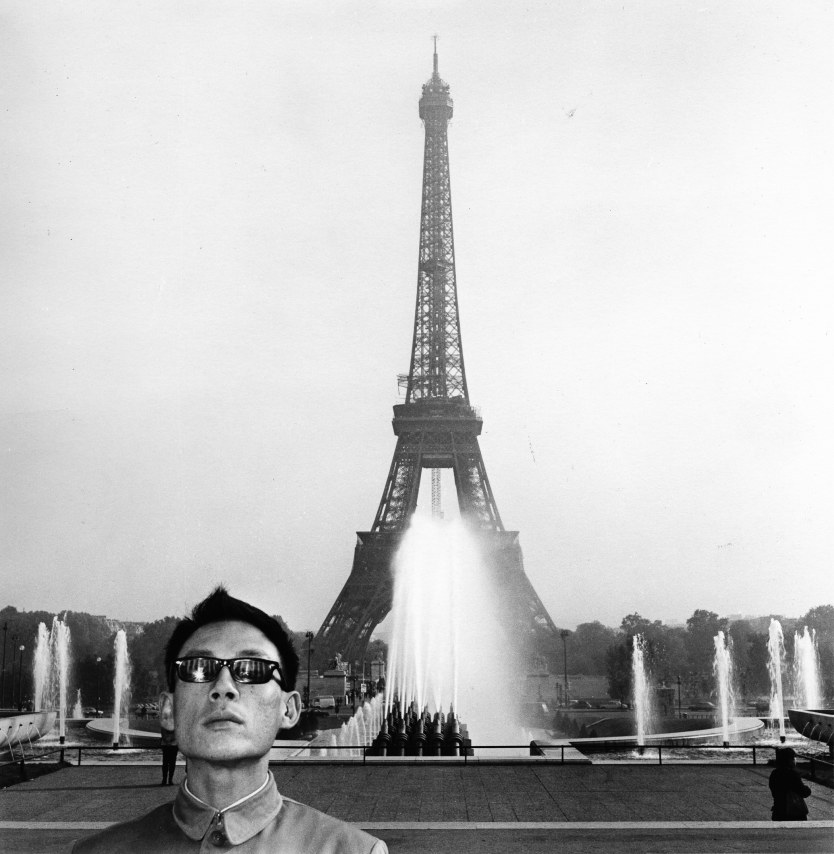 Paris, France, 1983. Gelatin silver print, 16 x 16 inches.