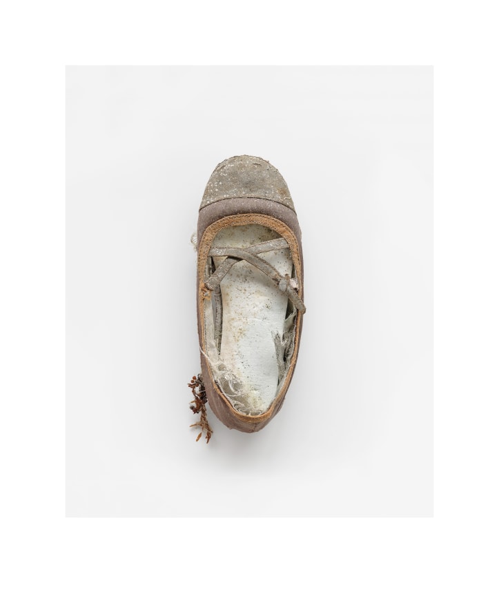 Shoe 13, Cuba,&nbsp;2014. Archival pigment print, 19 5/8 x 16 3/4.&nbsp;