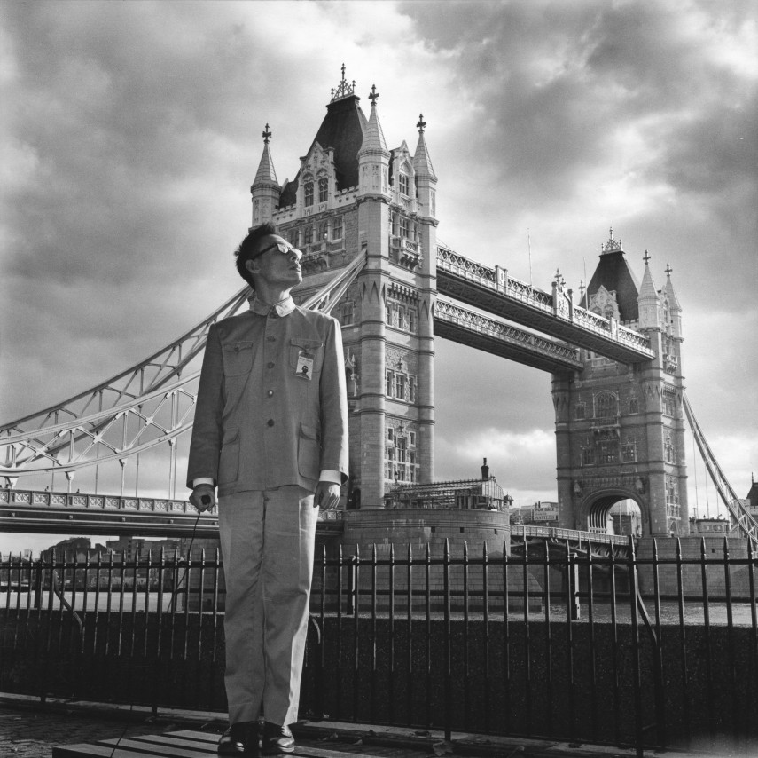 London, England, 1983. Gelatin silver print, 16 x 16 inches.