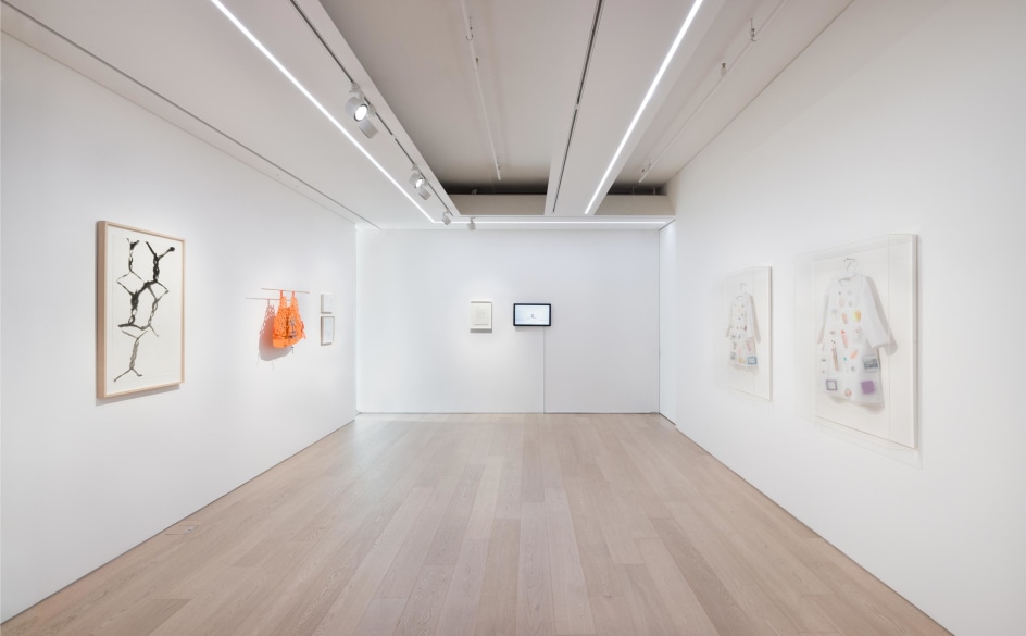 Three Generations: Remembering Suh Se Ok (1929-2020), Installation View