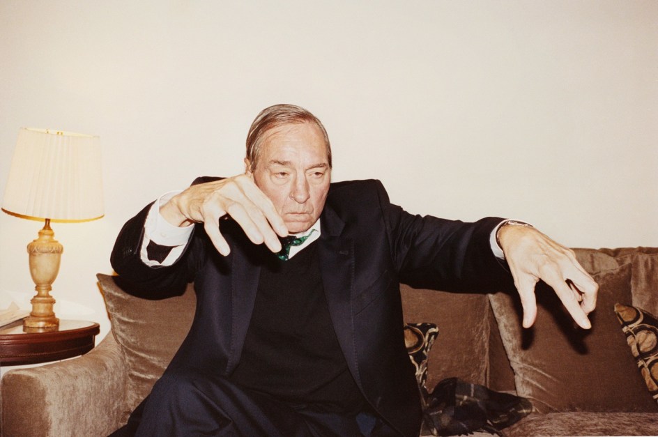 JUERGEN TELLER, Men and Women, No. 13, Memphis / William Eggleston listening to Tchaikovsky, 2010