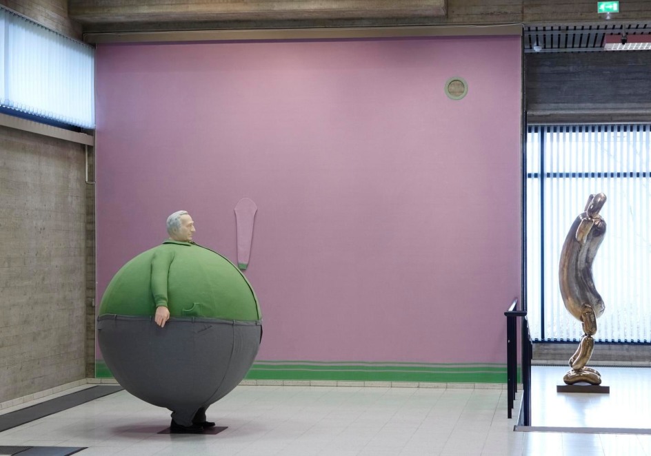  Erwin Wurm:&nbsp;Disruption